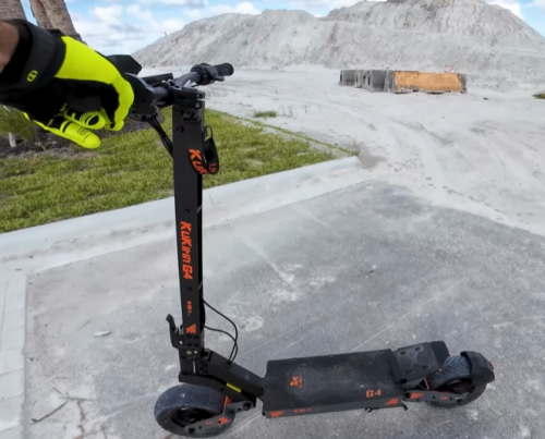 【Kukirin G4】 2000W High Speed Electric Scooter 🇨🇭 🇨🇾 photo review